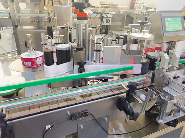 河南貼標(biāo)機(jī)